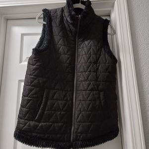 Reversible vest